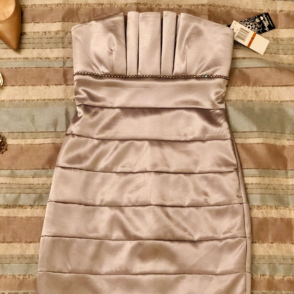 Cocktail Dress - Picture 2 of 8